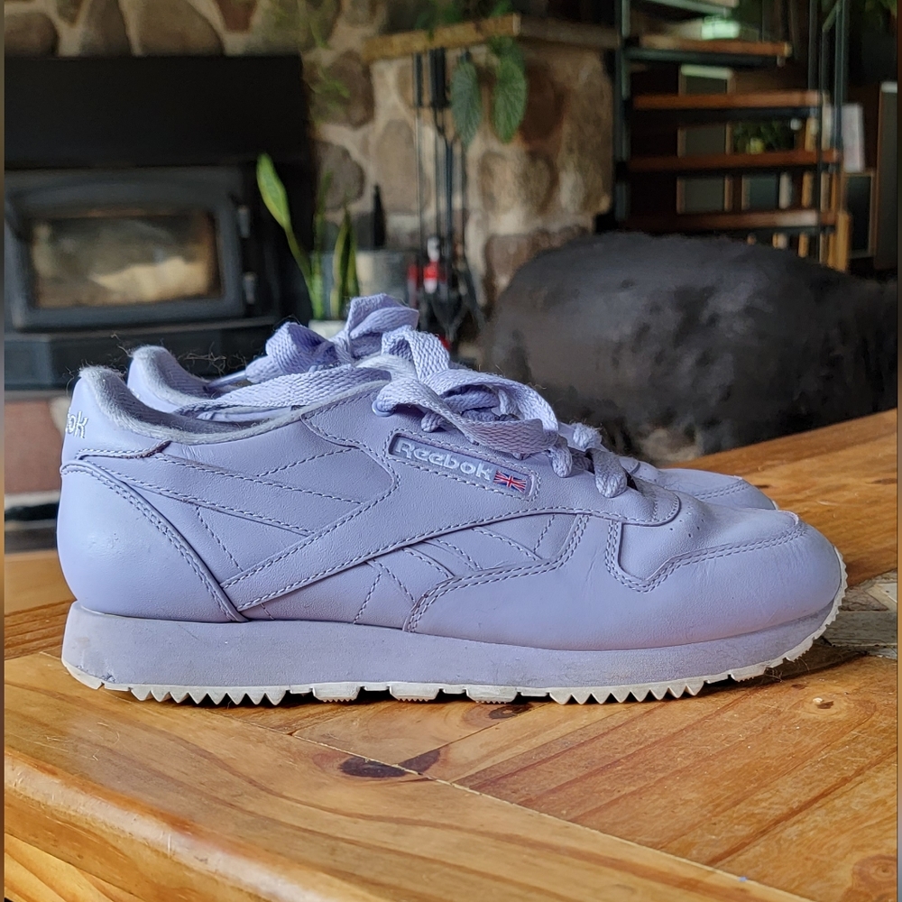 Reebok Sneakers
